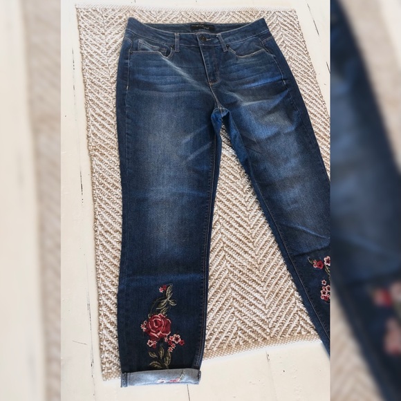 Stitch Star Denim - Stitch Star High Waist Floral Embr Hem Skinny Jean